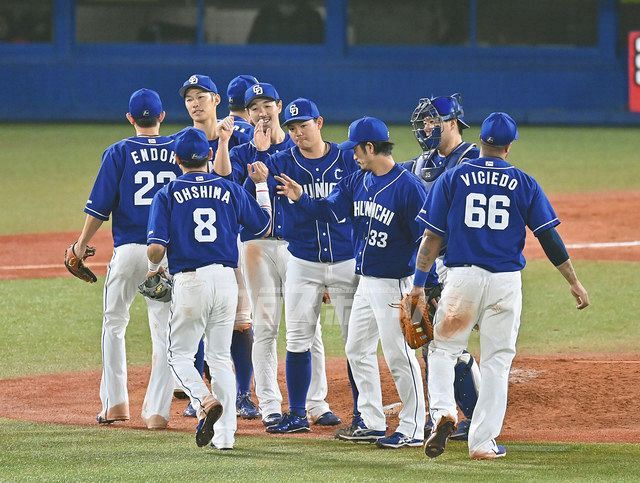 ヤクルト 中日 ドラゴンズナイン 中日スポーツ 東京中日スポーツ