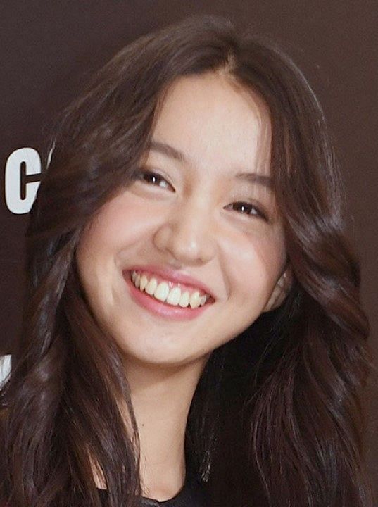 Koki,モデル務めるカラコンで「瞳をメイク」フォロワー見つめ「今日はBlue kissed」:中日スポーツ・東京中日スポーツ