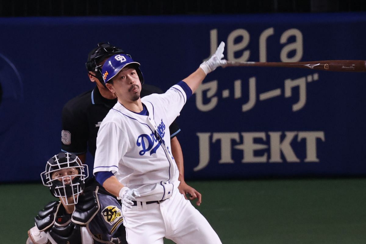 阿部寿樹が4年ぶり中日に復帰へ 22年にトレードで移籍した楽天で戦力 