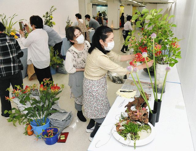 待ちわびた 生け花競演 金沢 四季の花協会展 きょう開幕 北陸中日新聞web 待ちわびた 生け花競演 金沢 四季の花協会展 きょう開幕 北陸中日新聞web