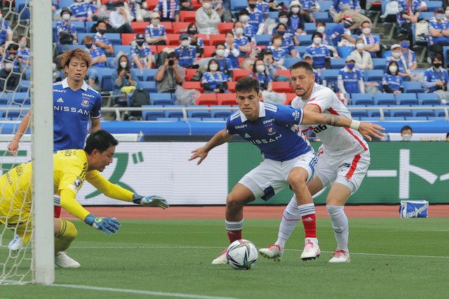 7分間異例の 10人戦術 ズバリ 横浜ｍ指揮官 判断すごく良かった 今季2度目の逆転勝利 中日スポーツ 東京中日スポーツ