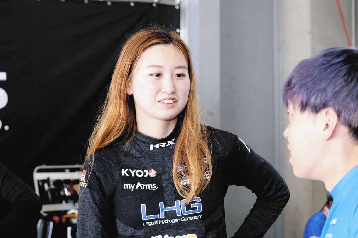 佐々木藍咲、バレーボールから異例のレーサー完全転身 コロナ禍で奮闘
