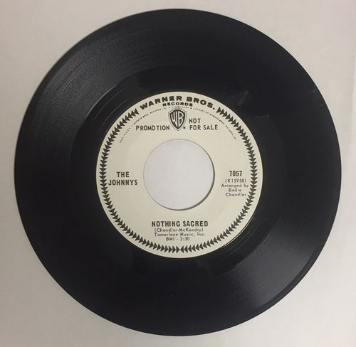 米国でリリースされたジャニーズの「ナッシング・セイクレッド」のオリジナル盤レコード。これはプロモーション用の白色ラベルで、通常盤はオレンジ色ラベル