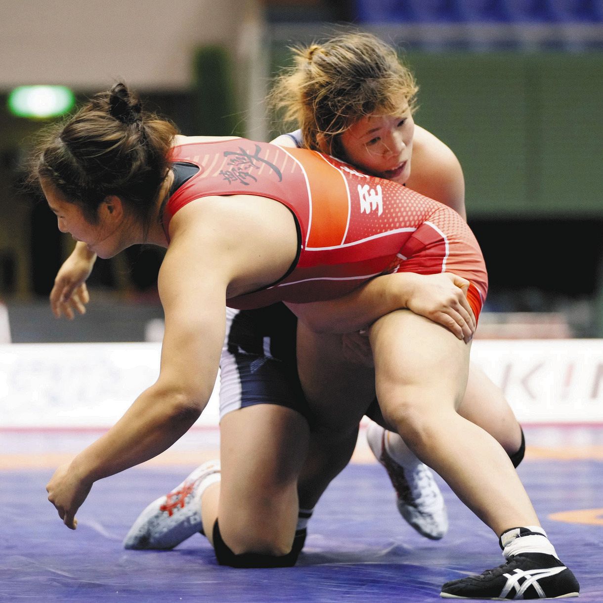 写真】全日本レスリング女子76キロ級決勝、優勝した鏡優翔：中日