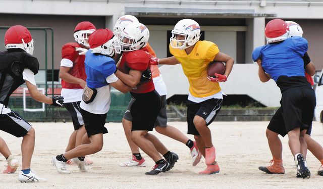 長浜北高 37年ぶり4強 関西高校アメフット選手権 中日新聞web 長浜北高 37年ぶり4強 関西高校アメフット選手権 中日新聞web