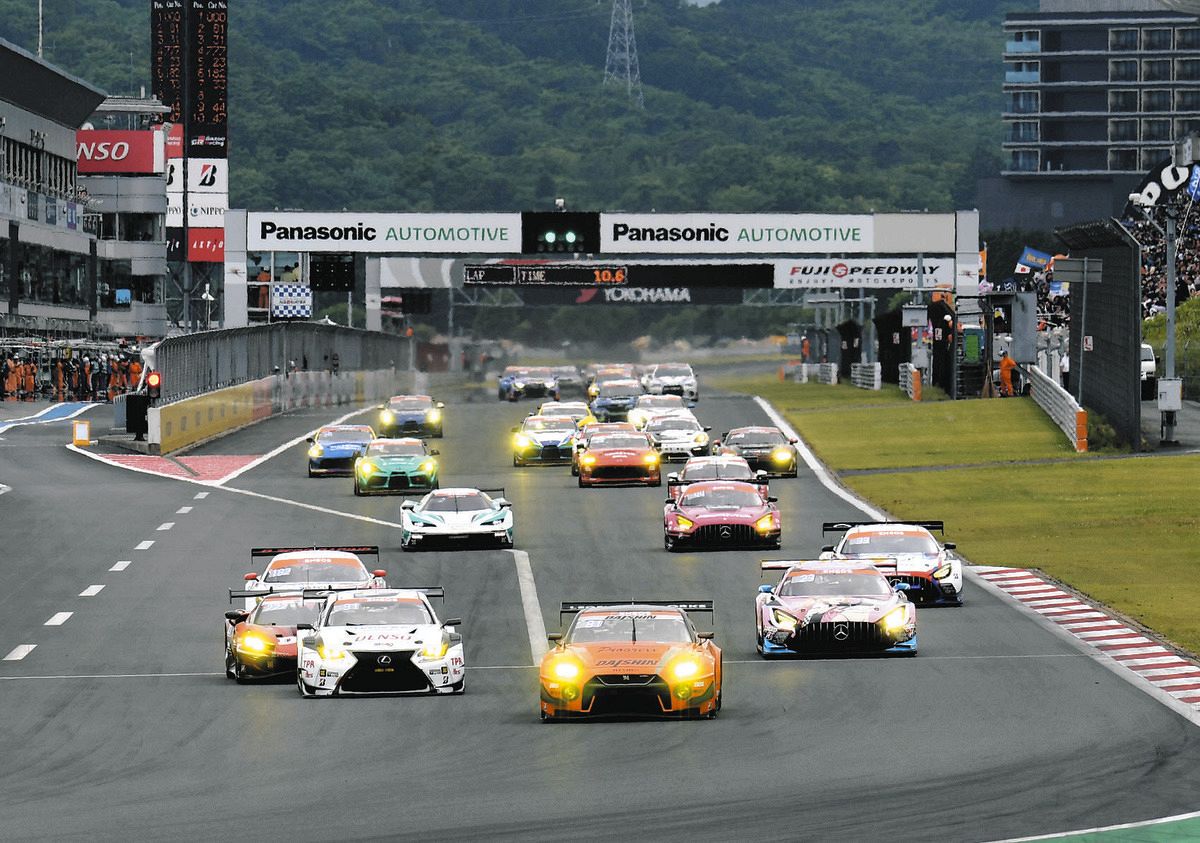 スーパー耐久】第3戦富士24時間決勝スタート！水素車に乗り込む
