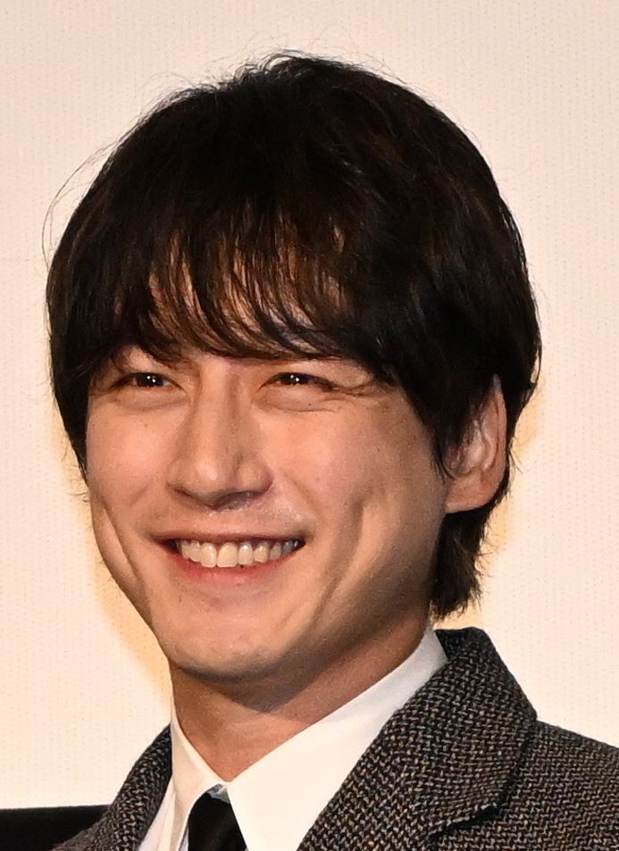 人気俳優の坂口健太郎が一般女性と結婚：中日スポーツ・東京中日スポーツ