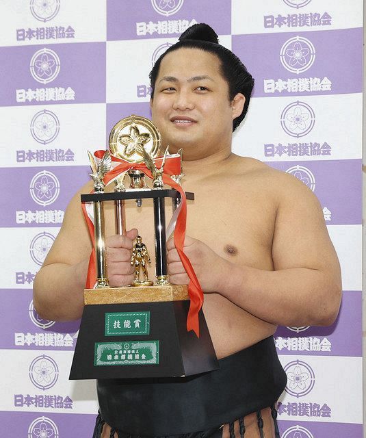 大相撲 翠富士 県勢初の三賞 中日新聞しずおかweb