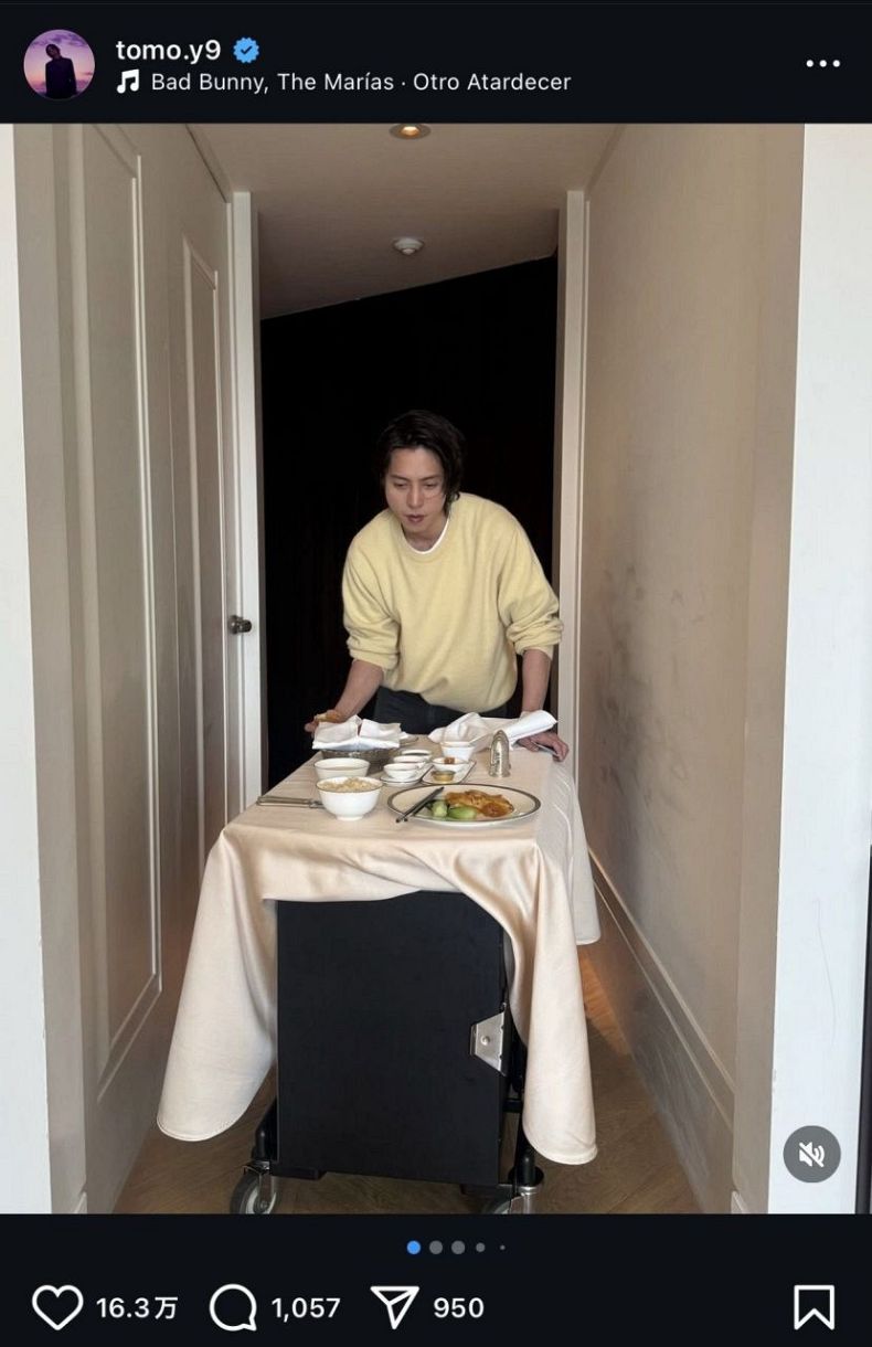 実際の投稿】山下智久、近況ショットを大量公開「パン咥えてる