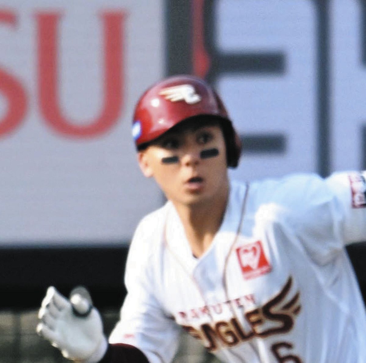 楽天・村林一輝、満塁で走者一掃二塁打 死球受けた浅村に奮い立つ