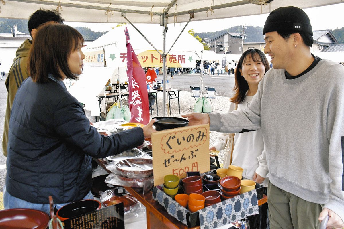 椀、箸、盆 お値打ち 河和田塗越前漆器まつり：日刊県民福井Web