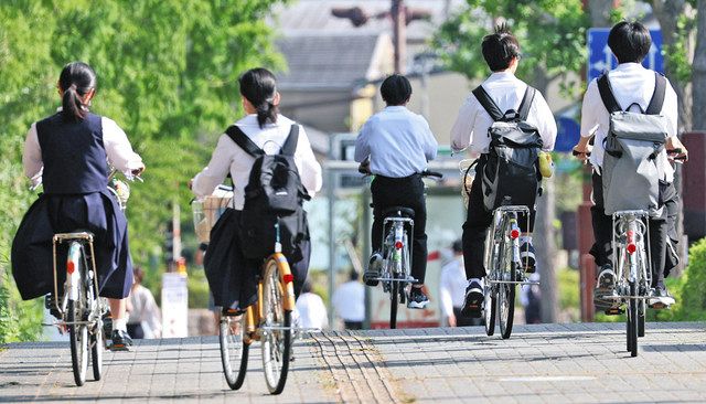 自転車ヘルメット努力義務化３カ月 浜松の高校２８校調査：中日新聞