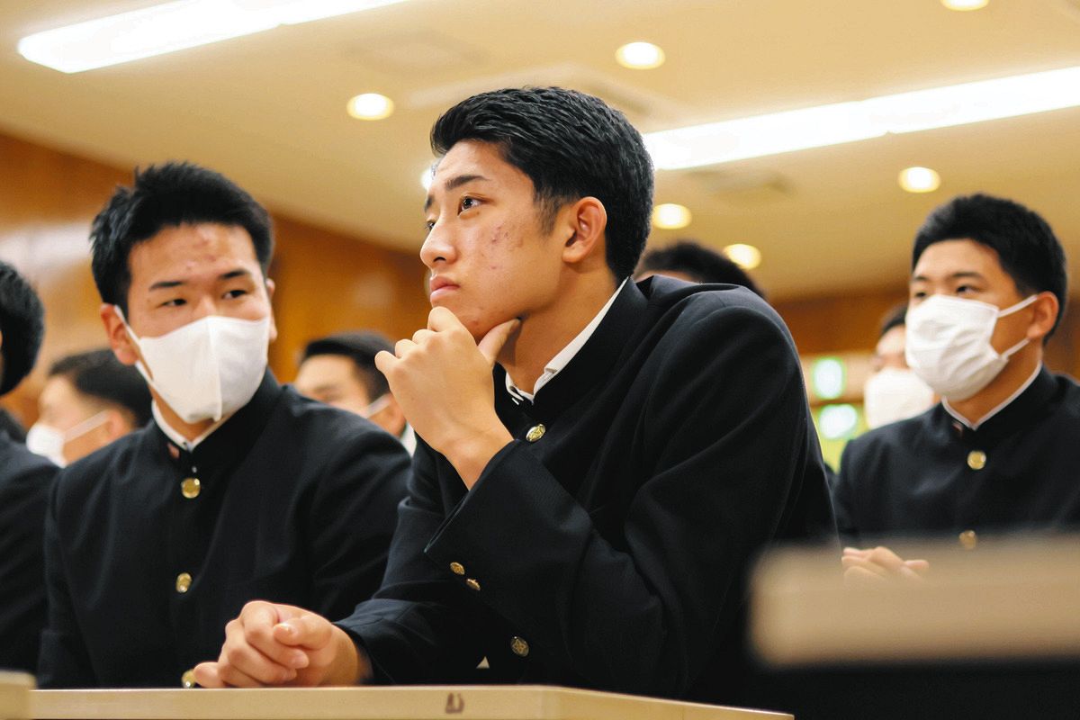 横浜高・織田翔希