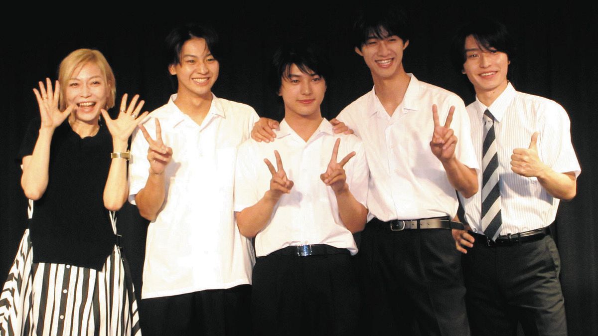 藤本洸大 荒木飛羽 スメルズライクグリーンスピリット カード