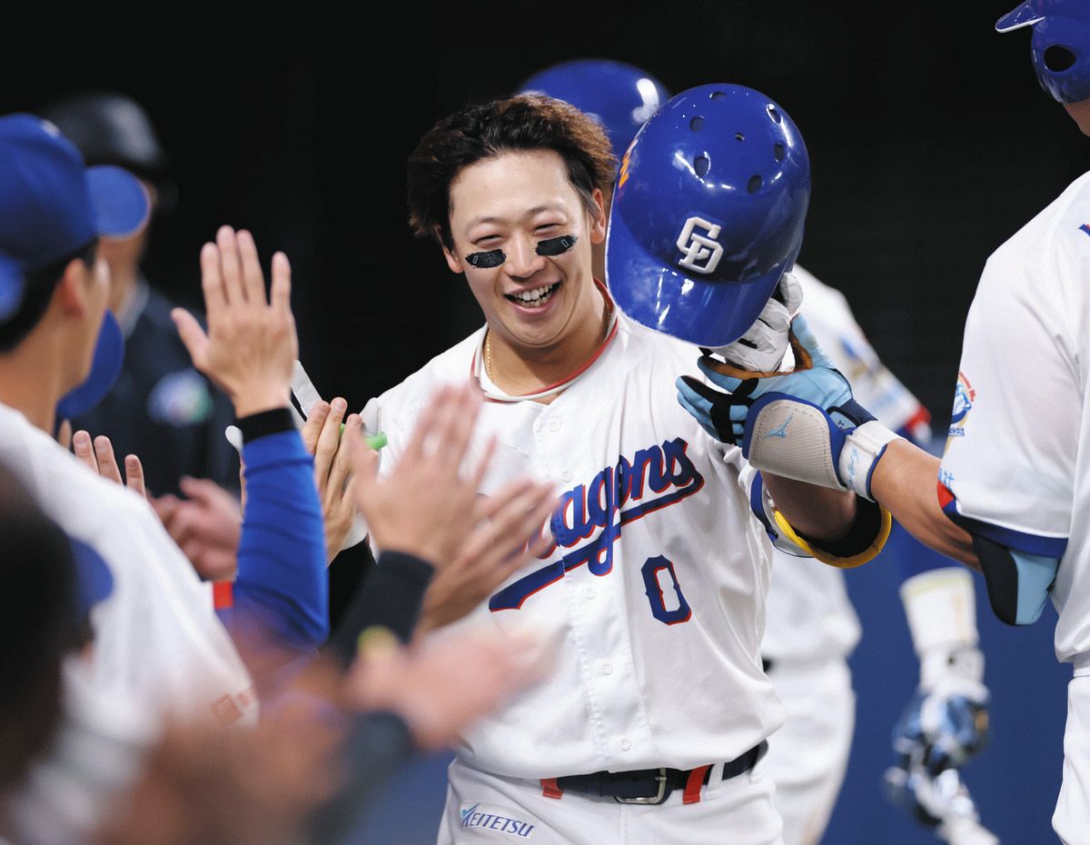 緊急出場の中日・辻本倫太郎が見せた「ホームランウイング」2本目の2