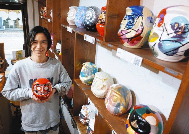 職人のだるま、アート作品に 葵区の「ハグコーヒー」で企画展：中日新聞しずおかWeb