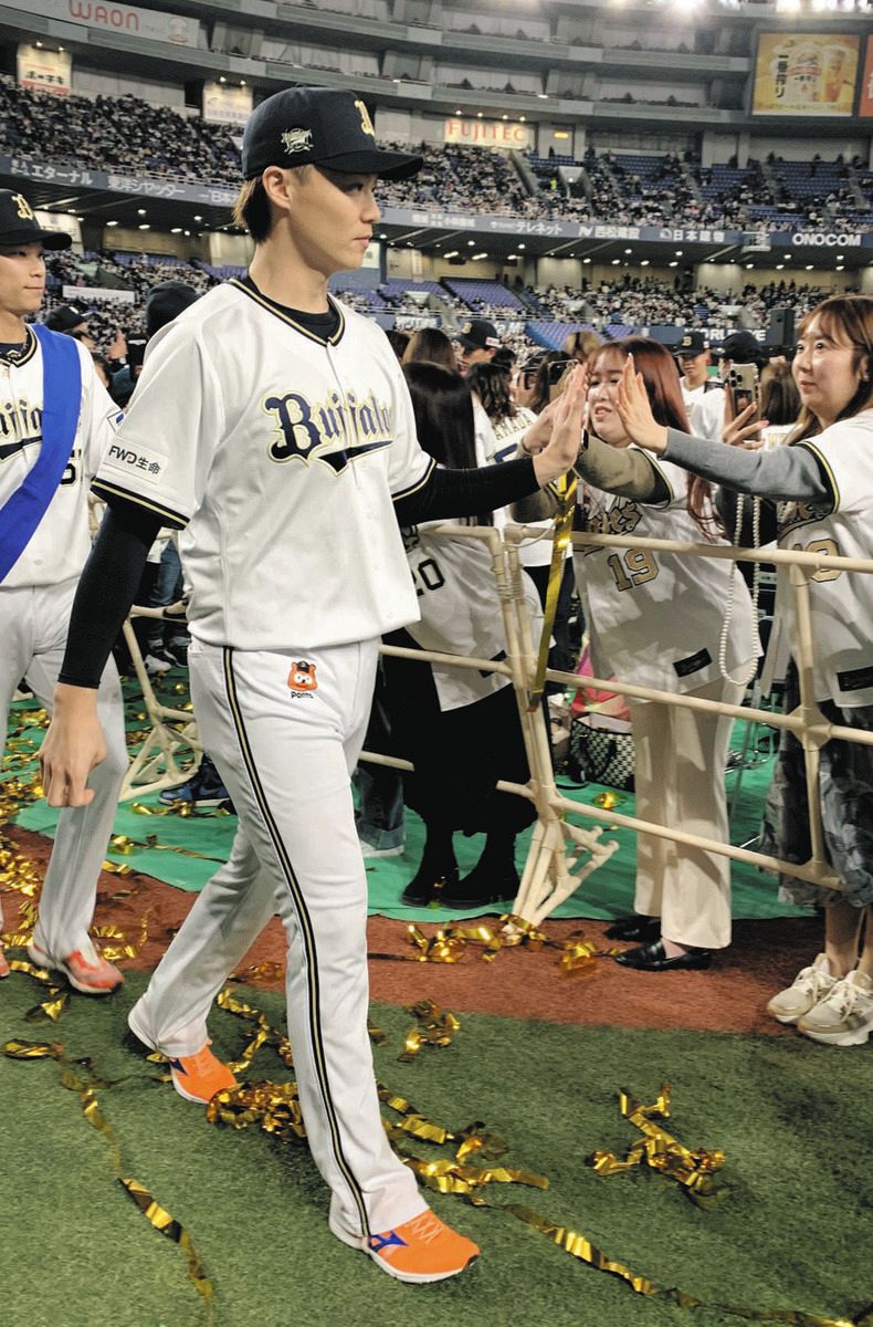 【オリックスファンフェスタ】日本ハム移籍の山崎福也も登場 二刀流挑戦「迷惑を掛けなかったらしたい気持ちはあります」：中日スポーツ・東京中日スポーツ