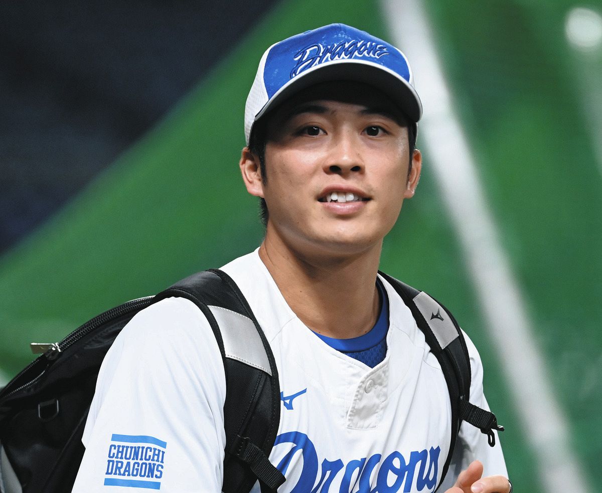 中日・伊藤茉央が試合前練習に合流、昨季オフに現役ドラフトで楽天から
