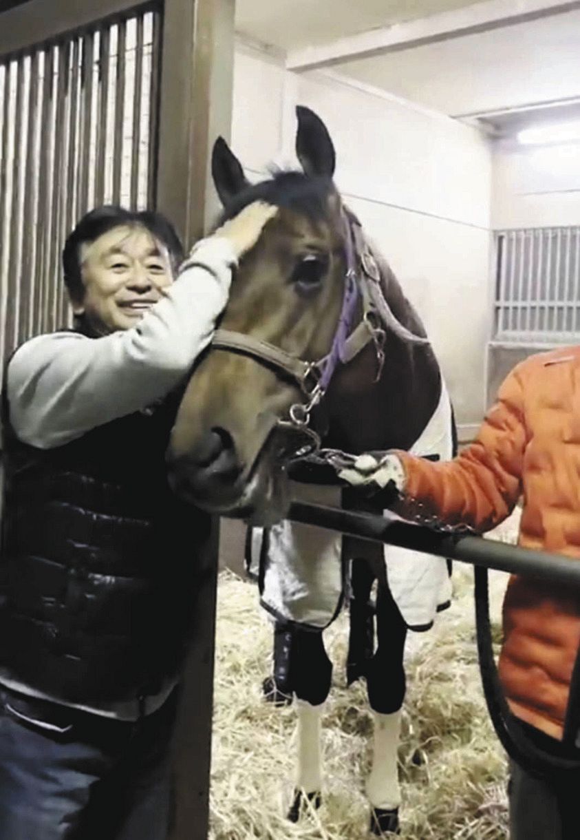有馬記念制したエフフォーリア､放牧先の福島県へ出発「最後に笑って