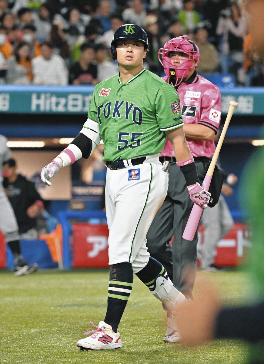 ヤクルト・村上宗隆、巨人3連戦無安打で通算200号持ち越し 母の日に