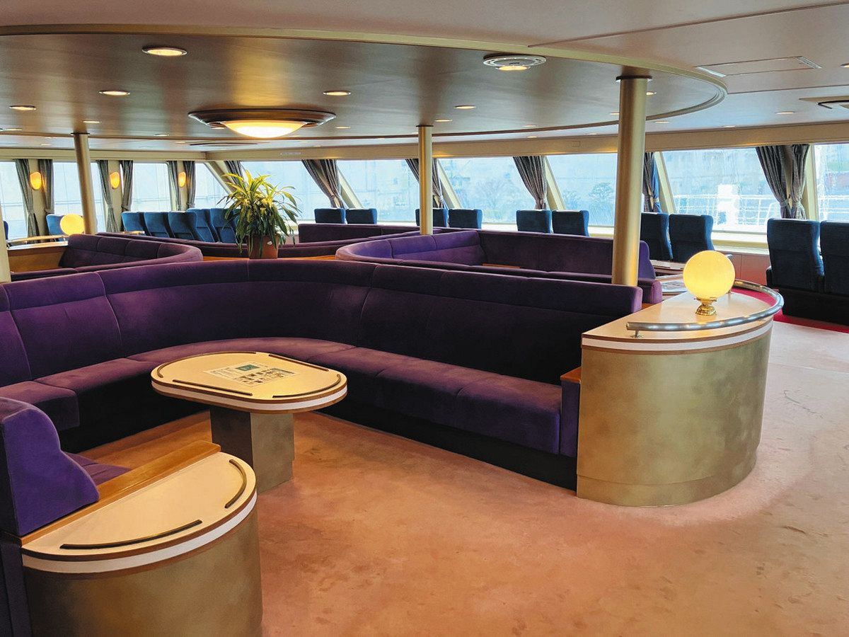 豪華なGOLD 駿河湾フェリー「黄金KAIDO」PR：中日新聞