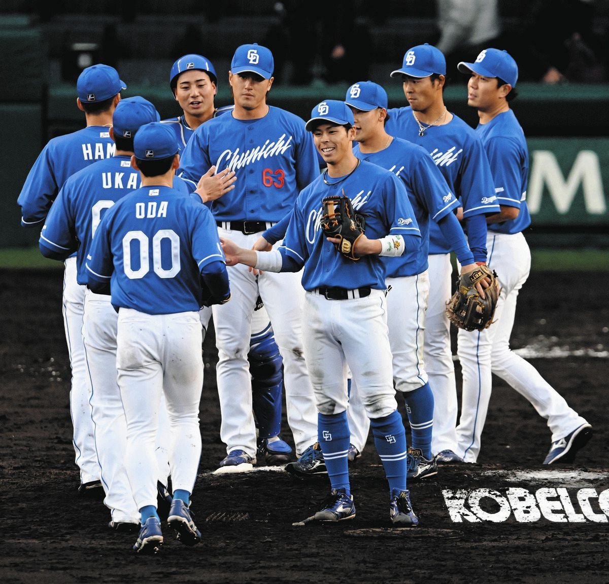 9月23日 (月.祝) 阪神vs巨人 甲子園 3塁アルプス指定席大人 9月23日 (月.祝) 阪神vs巨人 甲子園 3塁アルプス指定席大人
