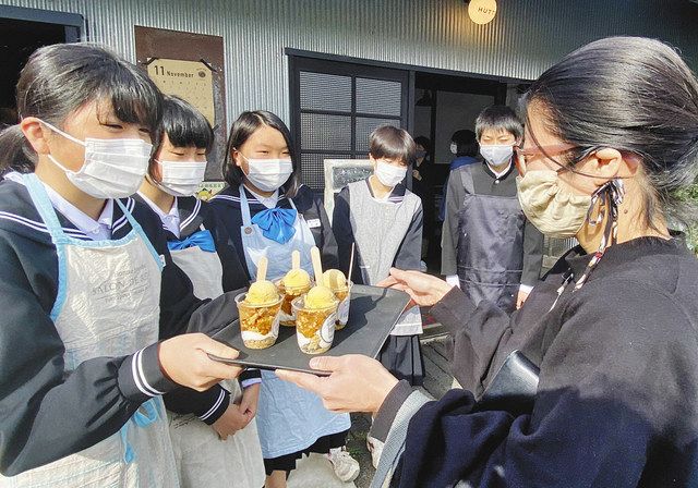 中学いもパフェ好評 キャラメルまぶす 勝山中部中生徒ら販売 日刊県民福井web