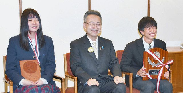 高校日本一 の喜び報告 保田さん 福井農林 藤長さん 敦賀工 知事訪問 日刊県民福井web