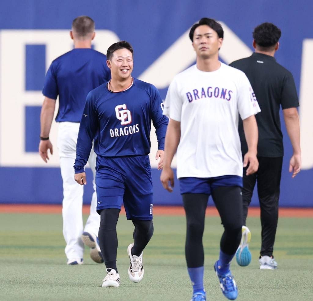 中日・山本泰寛が抹消…9日の試合では代打でバント失敗 代わって辻本