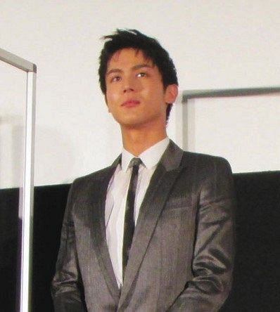 撮影から2年半越しの公開…中川大志の成長に矢田亜希子も感慨「面影は