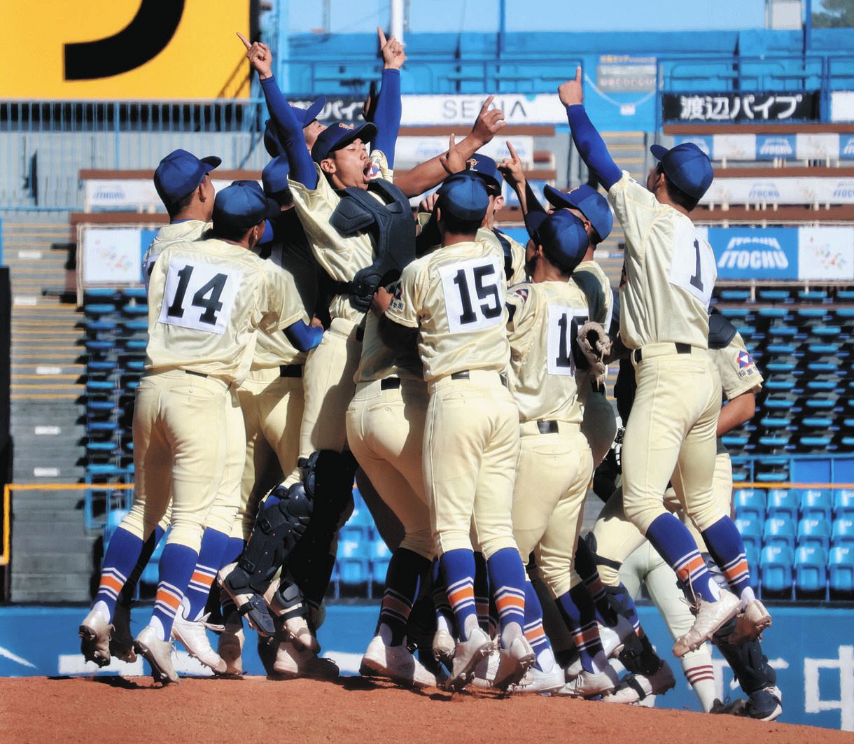 星稜が3度目の優勝、作新学院との接戦制す 松井秀喜らを擁した1991年