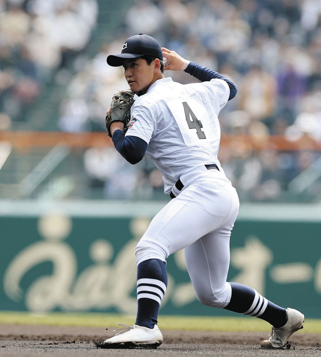 130キロ右腕から野手に転向 中京大中京「チーム1番の努力家」が甲子園