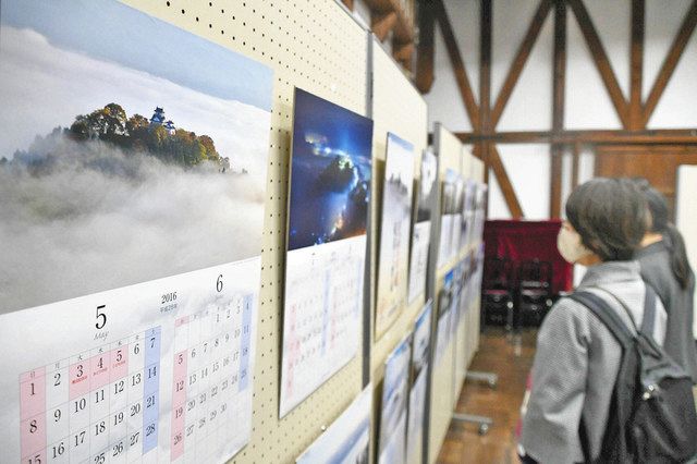 天空の城 ５年分の絶景 越前大野城のカレンダー展 日刊県民福井web