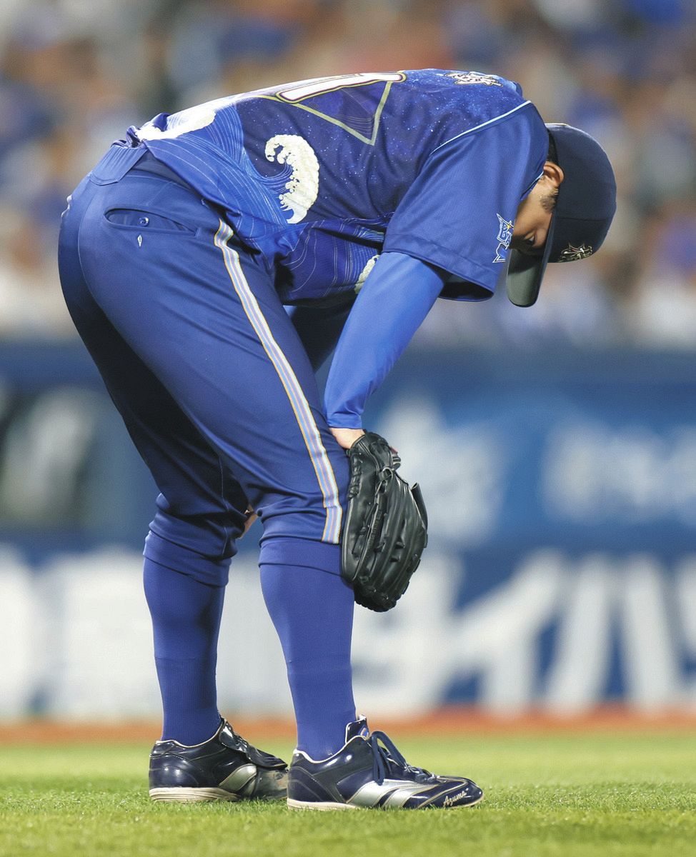 DeNA・東克樹、7回に3ラン被弾でぼう然…無念の降板でハマスタ連勝記録