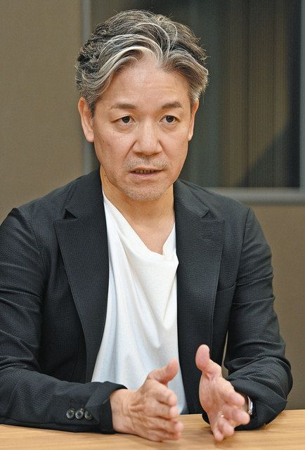 「見えない角度から殴られたような感覚になった」と原作の感想を語る永井聡監督