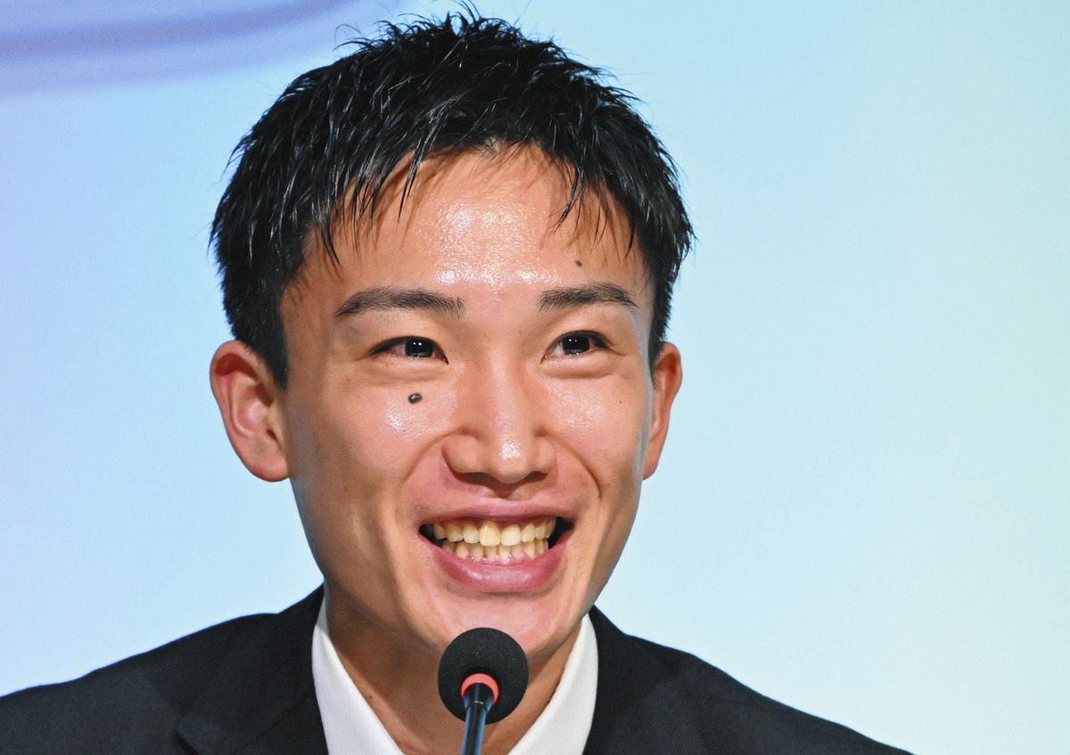 桃田 賢 斗 引退