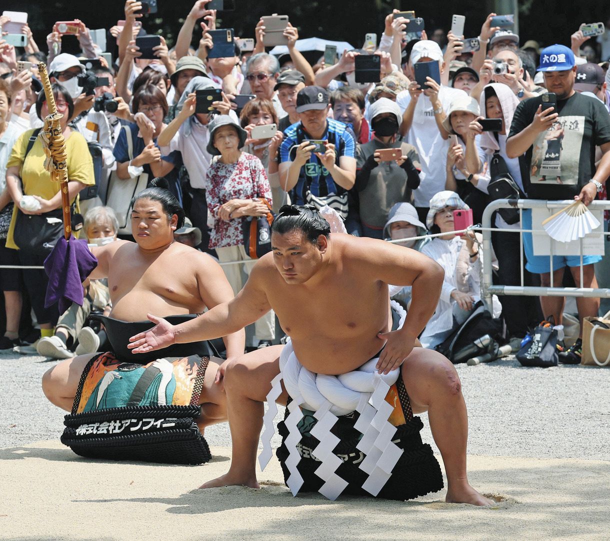 ◇豊昇龍と大の里、両横綱の熱田神宮奉納土俵入り【写真ギャラリー 