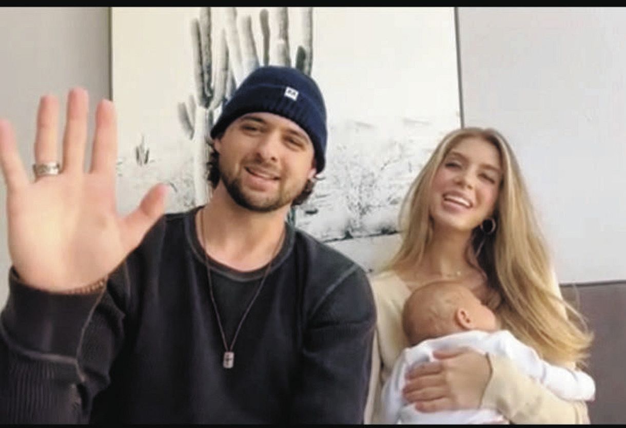 ユーザー情報を広告主と共有したとしてアップルとアプリ開発者が訴訟