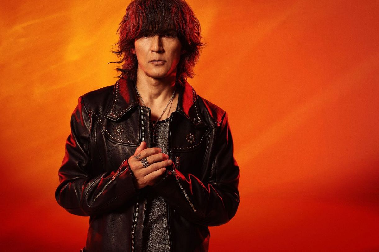 B'z・稲葉浩志が歌う「タッチ」スペシャルムービーが解禁 冒頭からサビ