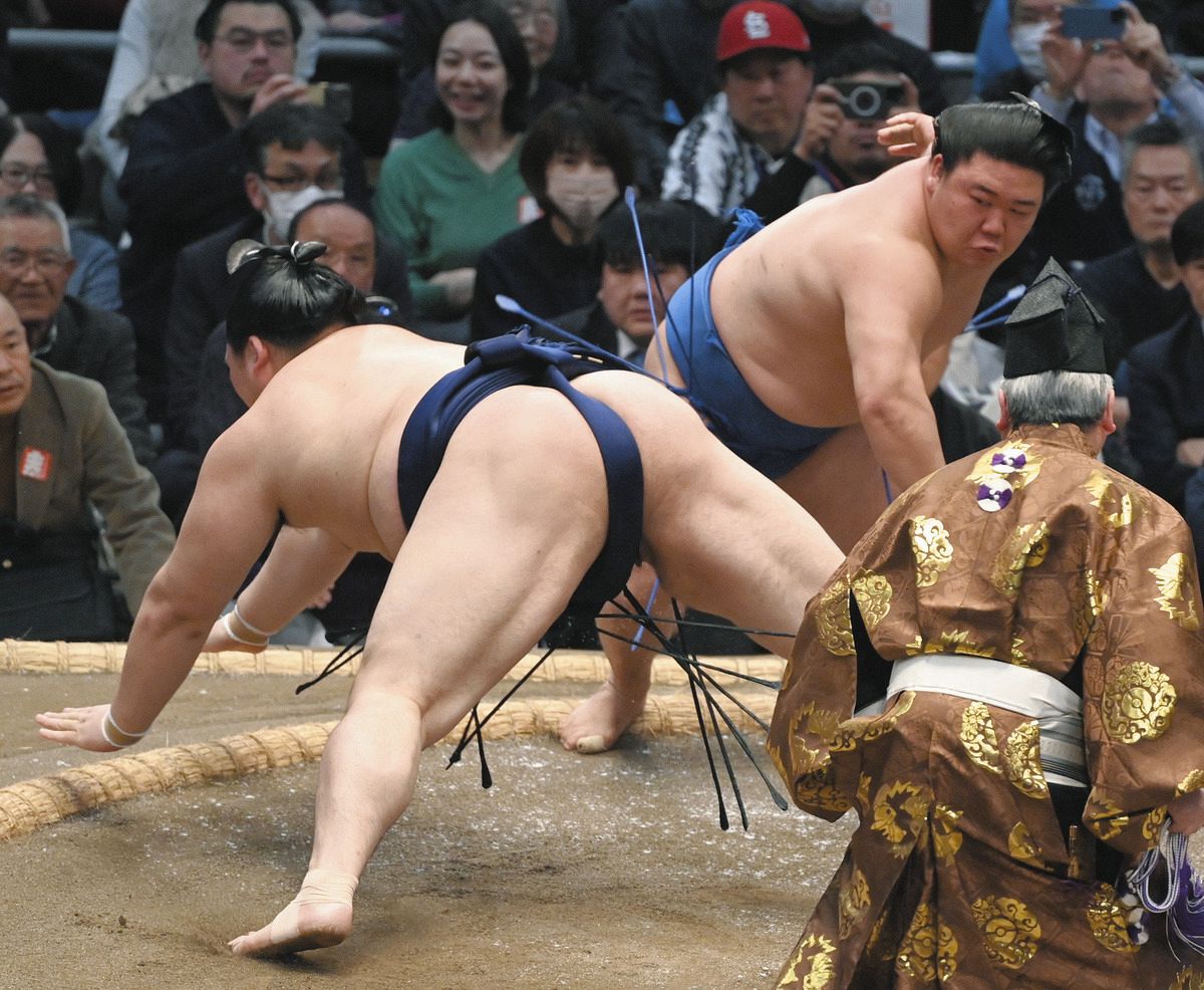 藤ノ川、大の里を破り初金星！ 177センチの21歳小兵「朝から気合が入っ