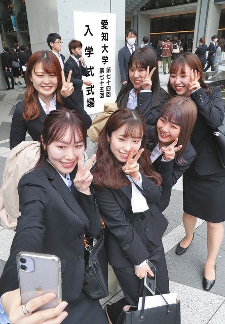 新２年生 新入生と合同入学式 コロナ禍の大学生活 模索続く 中日新聞web