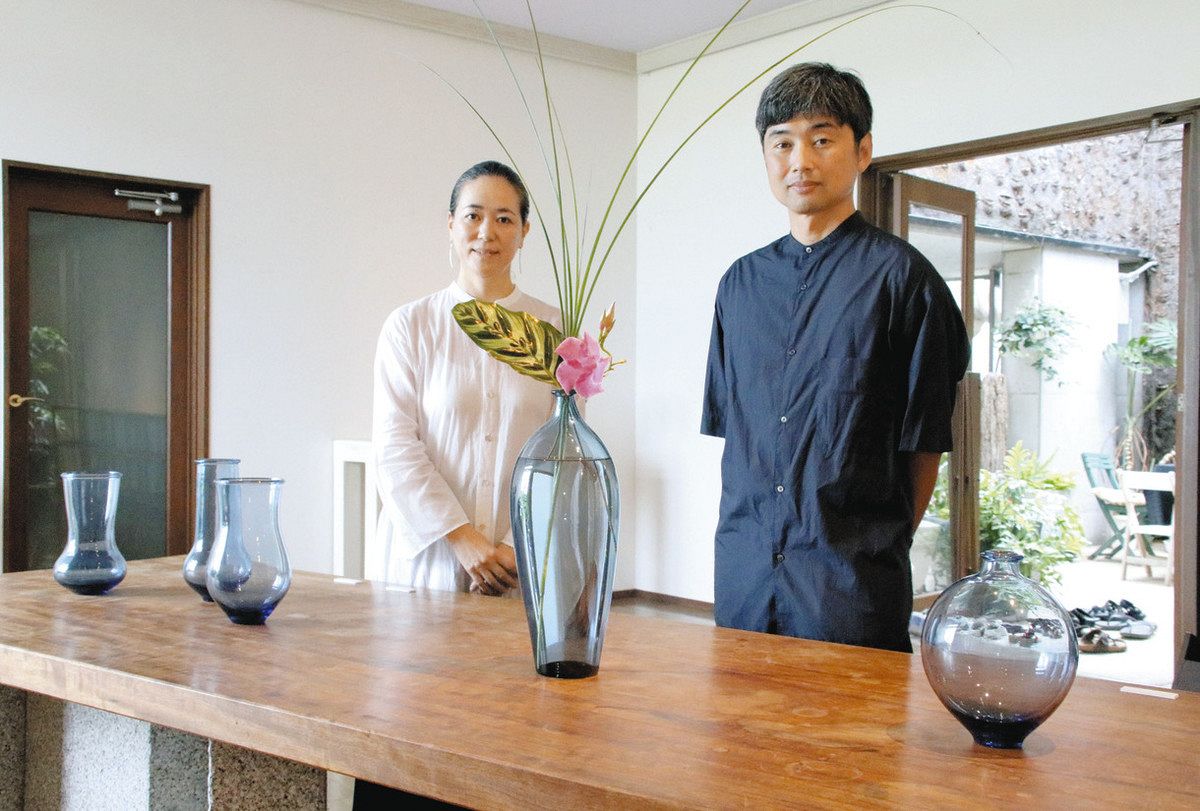 ガラスレース花瓶作家