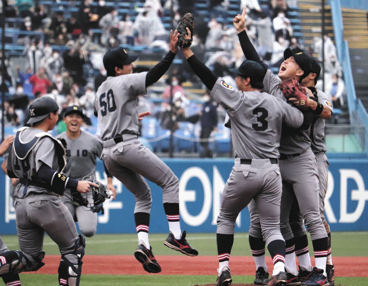 引き分けで優勝決めた 負けない 慶大 フル回転の救援陣を武器に大学4冠に挑戦へ 東京六大学野球 中日スポーツ 東京中日スポーツ