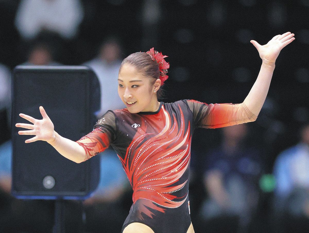 深沢 段違い平行棒で種目別1位「いつもの感覚 戻れた」 体操全日本