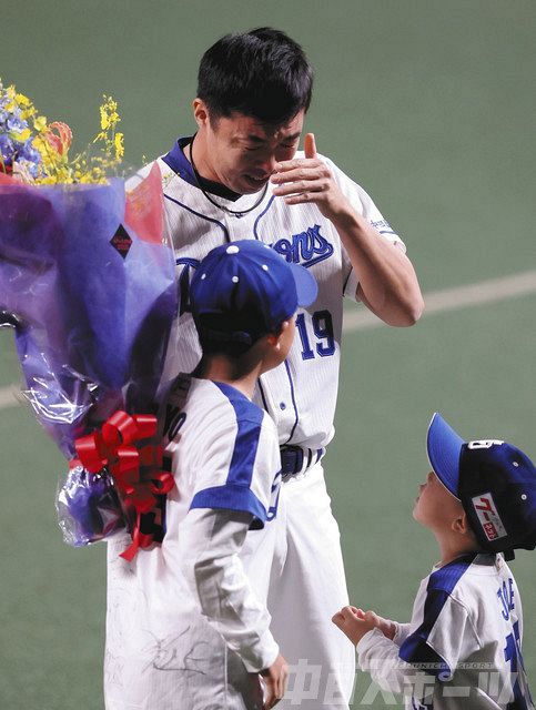 中日 ヤクルト 引退セレモニー 吉見 中日スポーツ 東京中日スポーツ