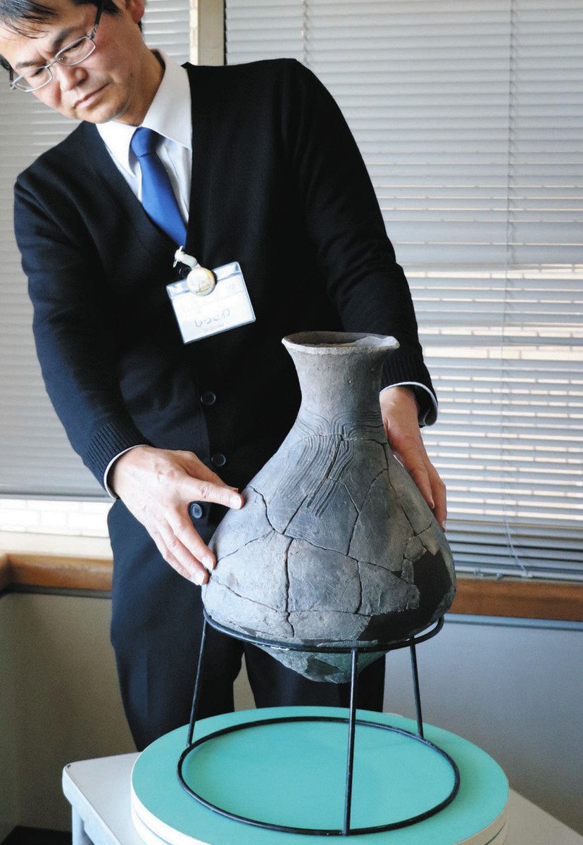つぼ型土器に3つの絵 袋井・大門遺跡で全国的にも貴重な発見：中日新聞