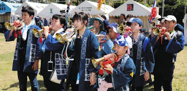 浜松まつり＞ 中区、南区の組で子どもラッパ隊が応援：中日新聞しずおかWeb