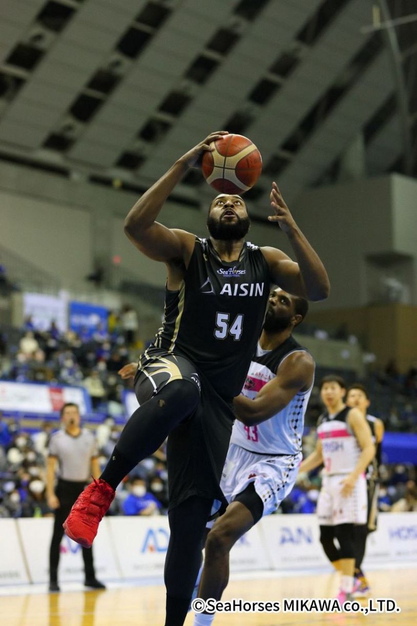 Bリーグ シーホース三河 秋田とのgame2は黒星 プレッシャーディフェンスに攻撃リズムつくれず 中日スポーツ 東京中日スポーツ