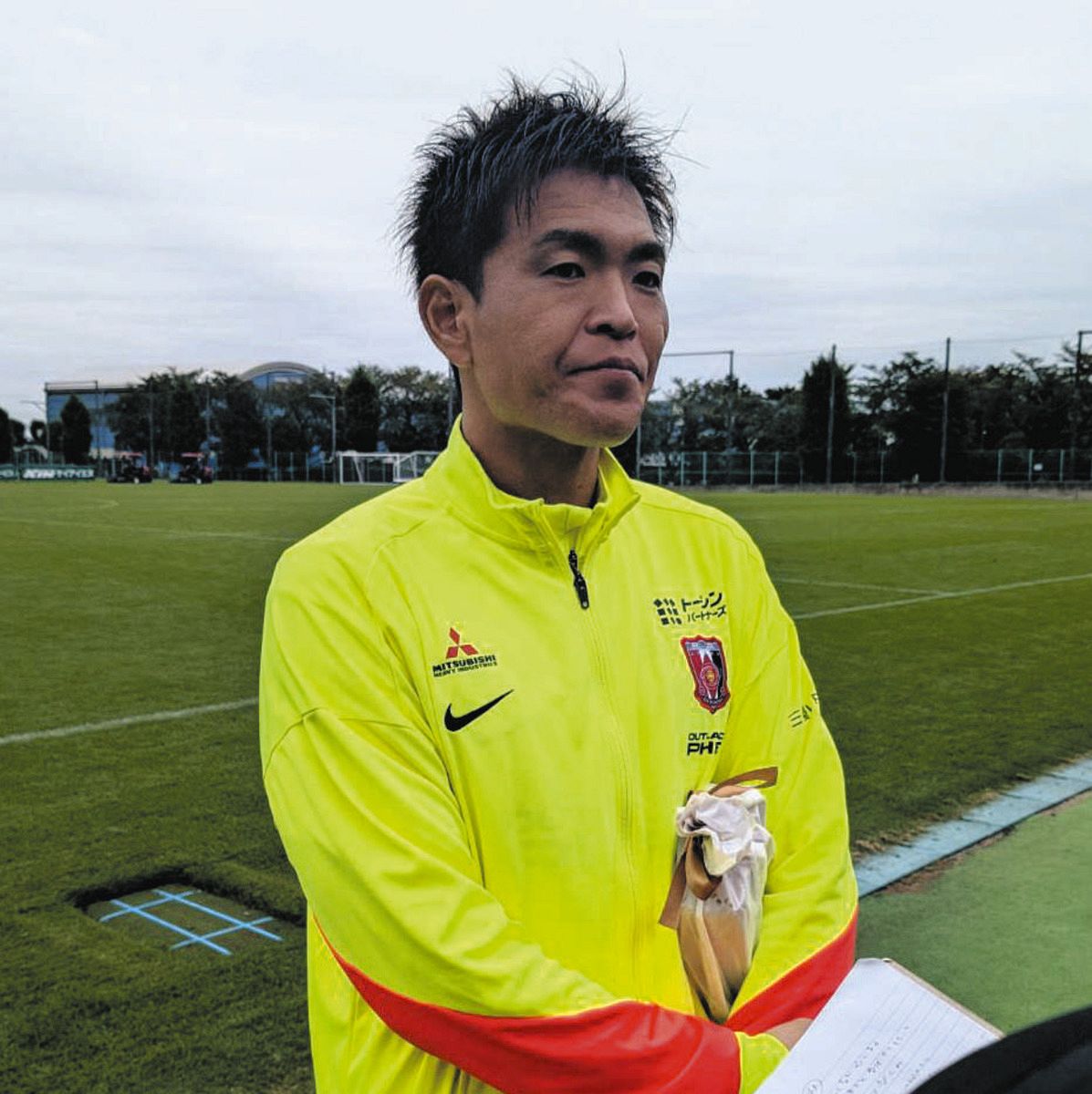 浦和レッズ、堀之内SDが選手らに改めて注意喚起 MF金子拓郎が副審を