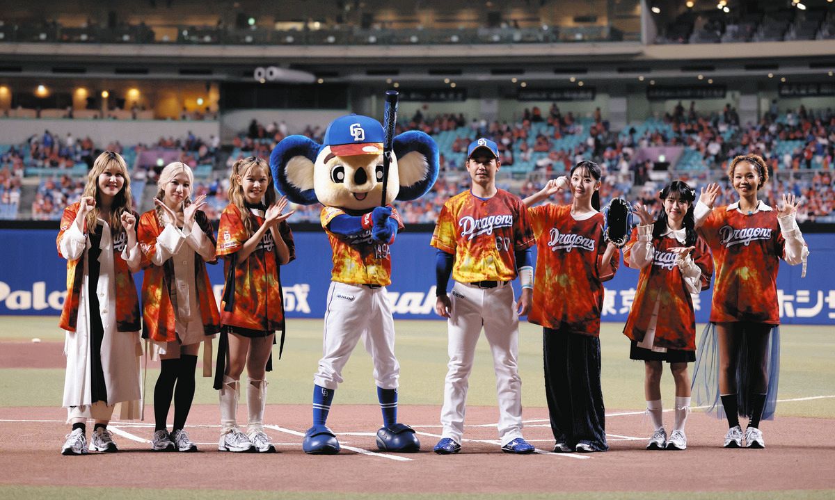 リトグリ　写真 ◇”リトグリ”Little Glee Monster、中日・山本＆ドアラと記念撮影